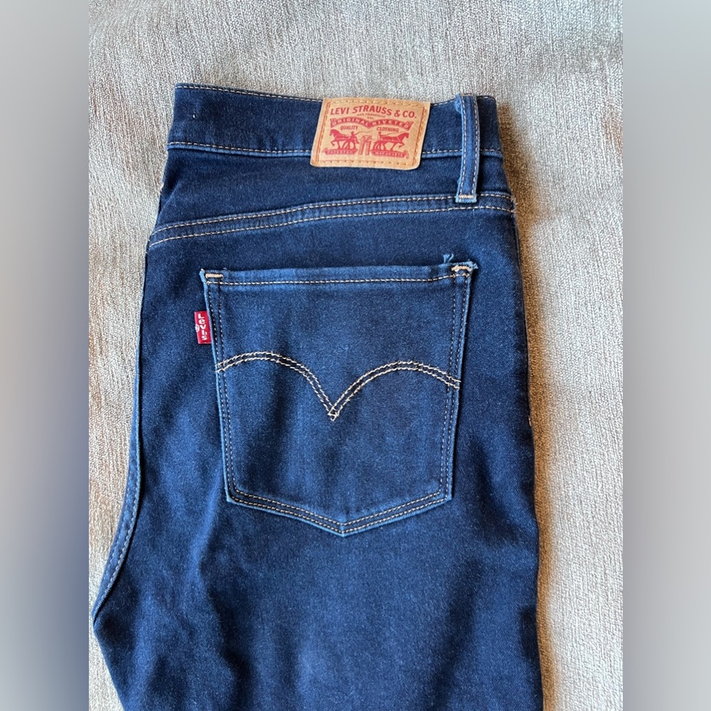 Levi’s 720 high rise super skinny 29